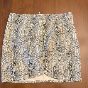 Womens Altar’d State faux snake skin skirt size large